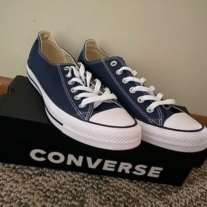 Converse navy blue